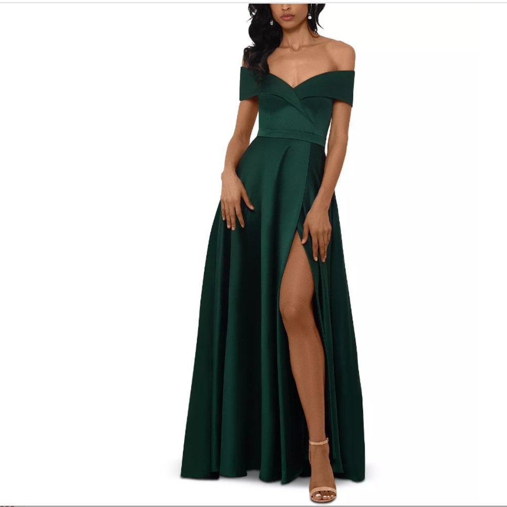 NWT XSCAPE Emerald Green Off Shoulder Satin Ball Gown, sz 4